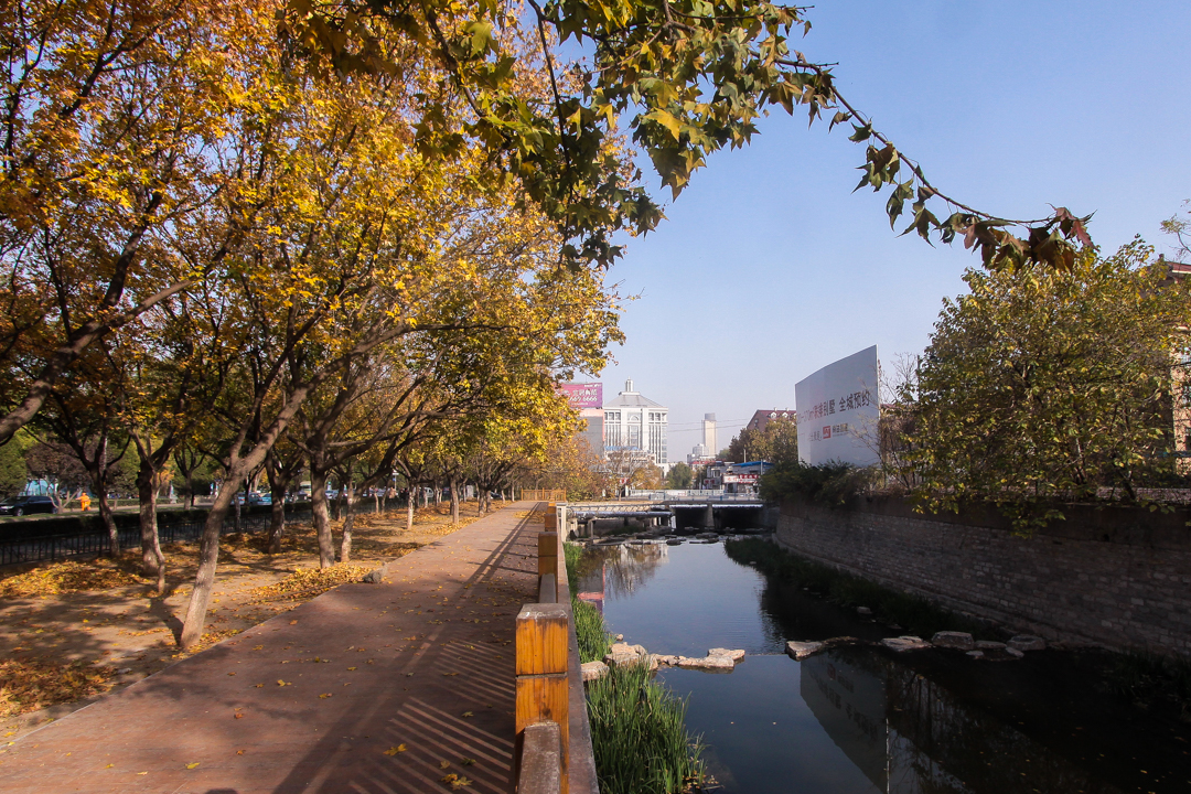 廣場(chǎng)東溝生態(tài)治理與景觀提升工程