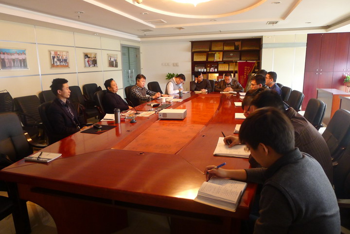 新疆事業(yè)部召開新任職干部座談會