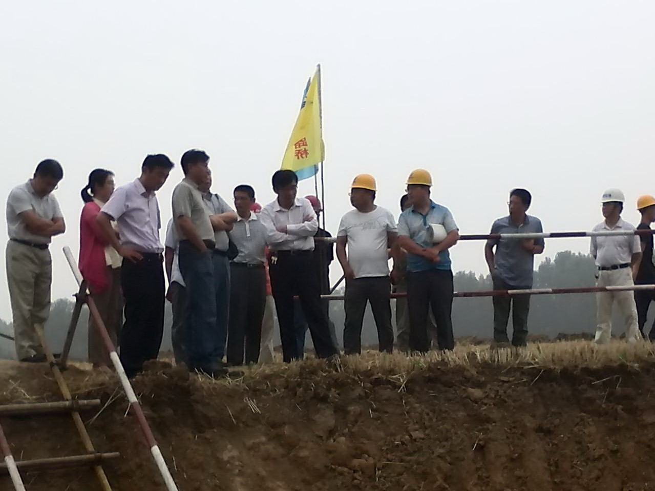 市政公用局領(lǐng)導(dǎo)視察龍脊河河道整治工程