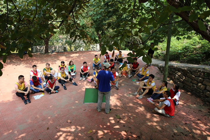 集團(tuán)組織新員工開(kāi)展入職拓展培訓(xùn)