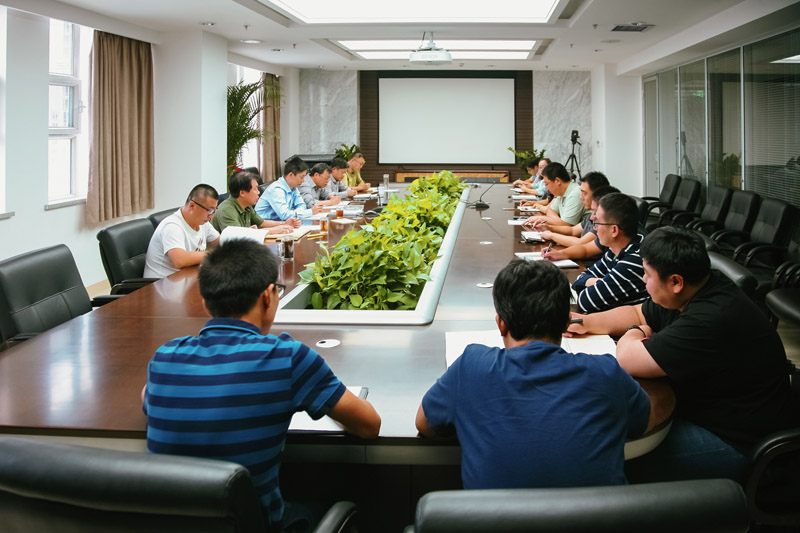 蔣永才董事長赴新疆事業(yè)部慰問干部員工