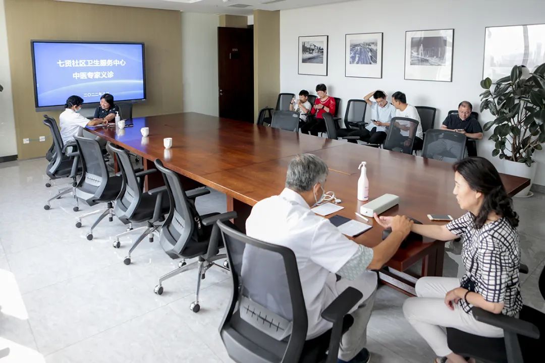 市中區(qū)七賢社區(qū)衛(wèi)生服務(wù)中心與集團(tuán)黨建聯(lián)建活動(dòng)