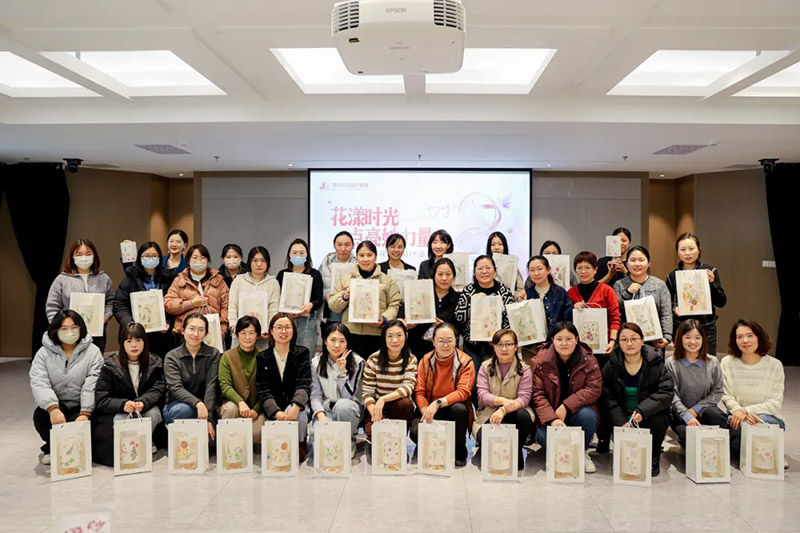 女神節(jié)特輯 | 花漾時光，點亮她力量